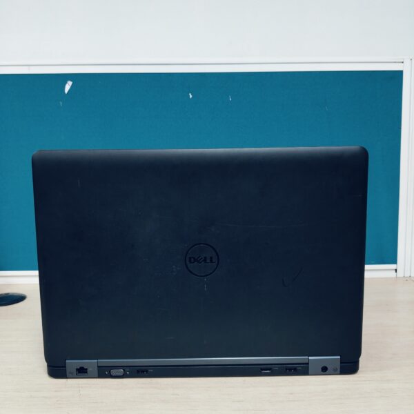 Dell E5550 - Image 5