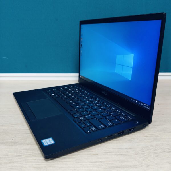 Dell Latitude 7390 - Image 5